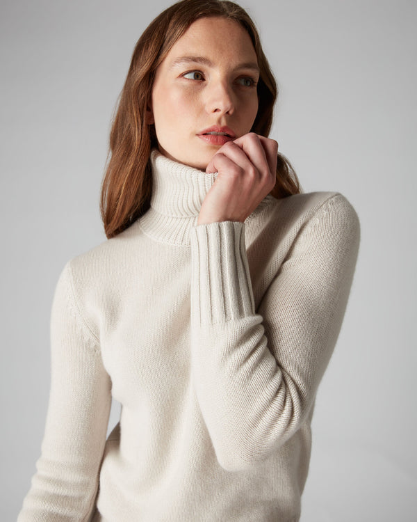 N.Peal Women's Chunky Roll Neck Cashmere Jumper Snow Grey