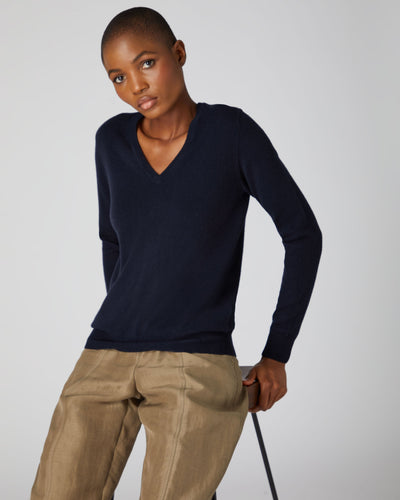 N.Peal Women's Phoebe V Neck Cashmere Jumper Navy Blue