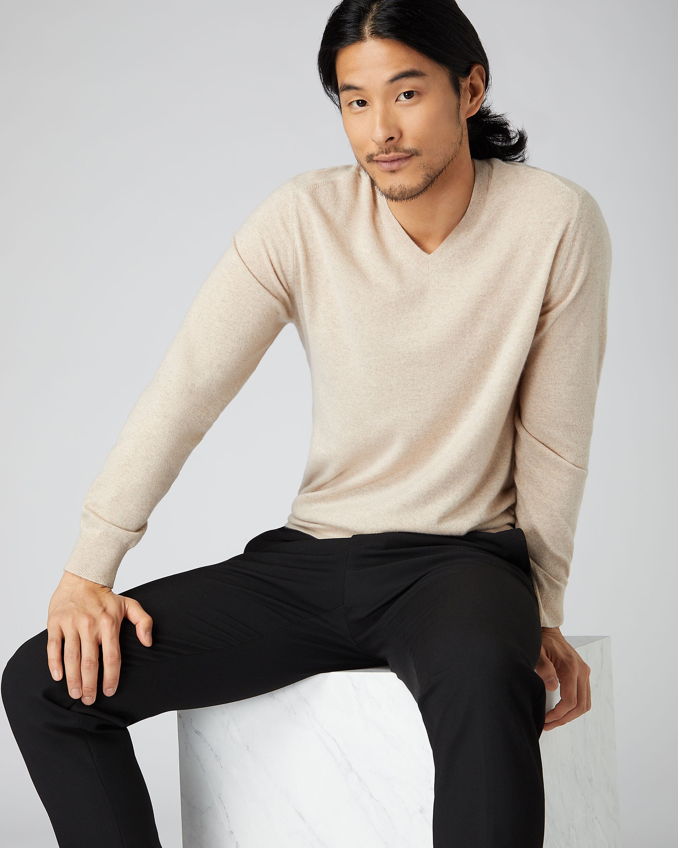 Oatmeal v outlet neck jumper