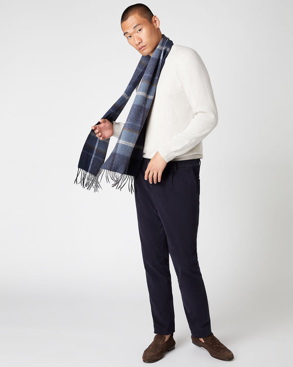 N.Peal Unisex Cashmere Check Scarf Navy Blue