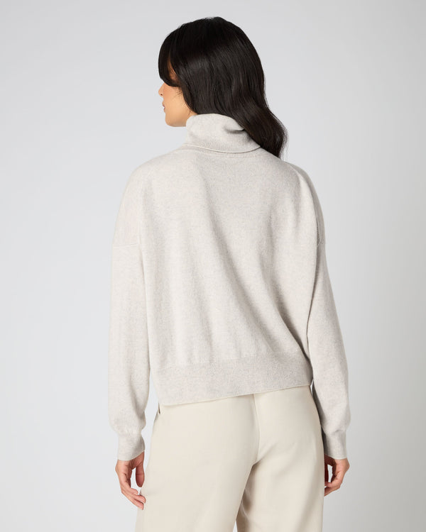 N.Peal Women's Relaxed Roll Neck Cashmere Jumper Pebble Grey
