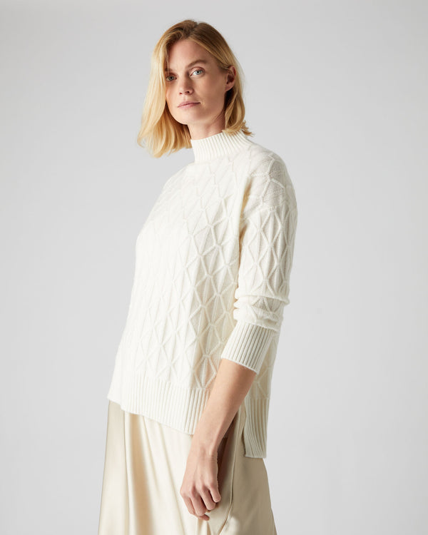 N.Peal Women's Longline Cable Cashmere Jumper New Ivory White